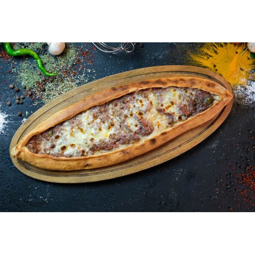 Kıymalı Kaşarlı Pide